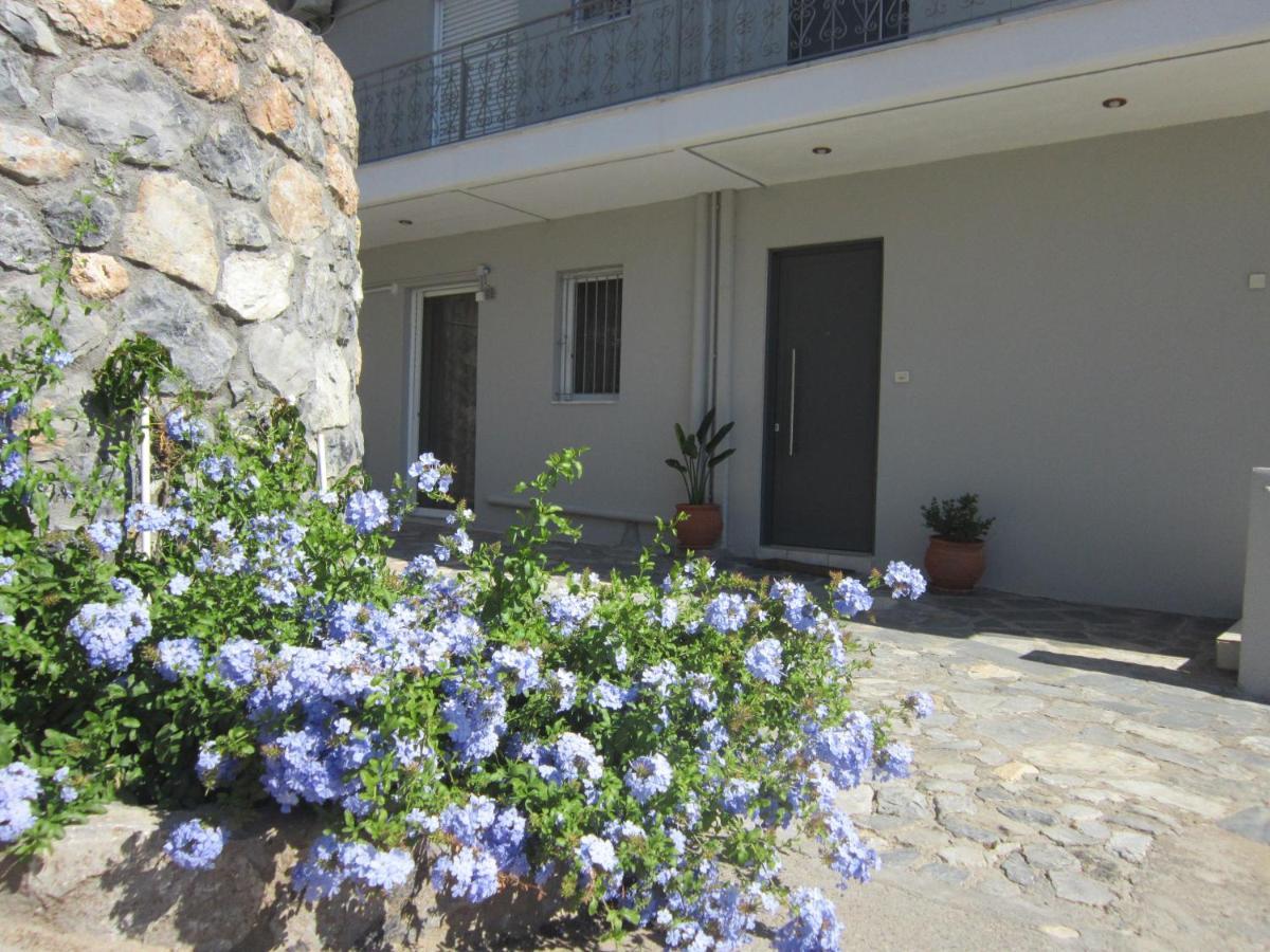 Blue Yard Apartments Kalamata Exterior foto